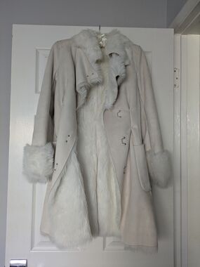 AX Armani Exchange Women's Cream Faux Fur Trim Coat